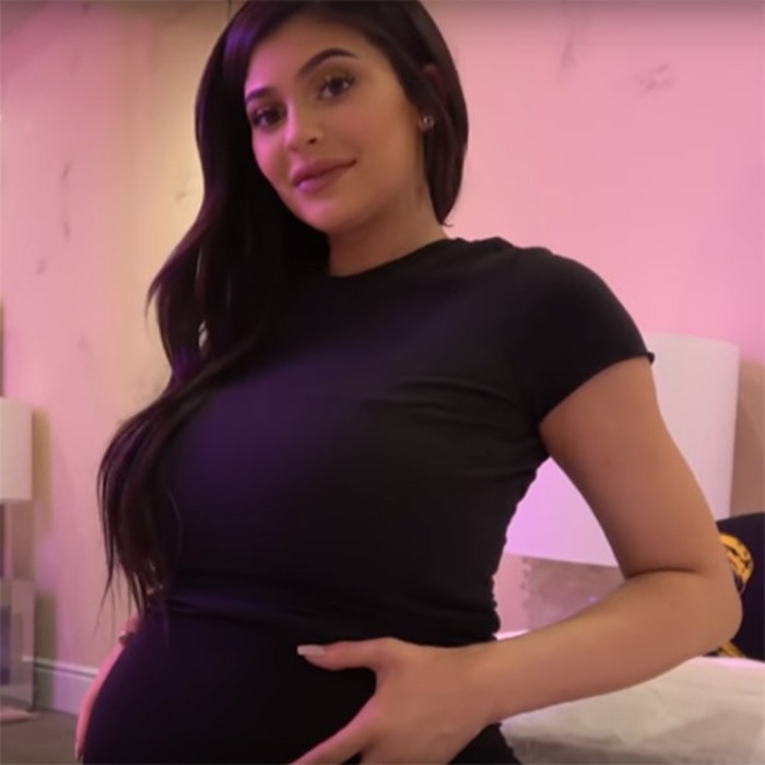 Everything We Learned From Kylie Jenners Birth Announcement E News